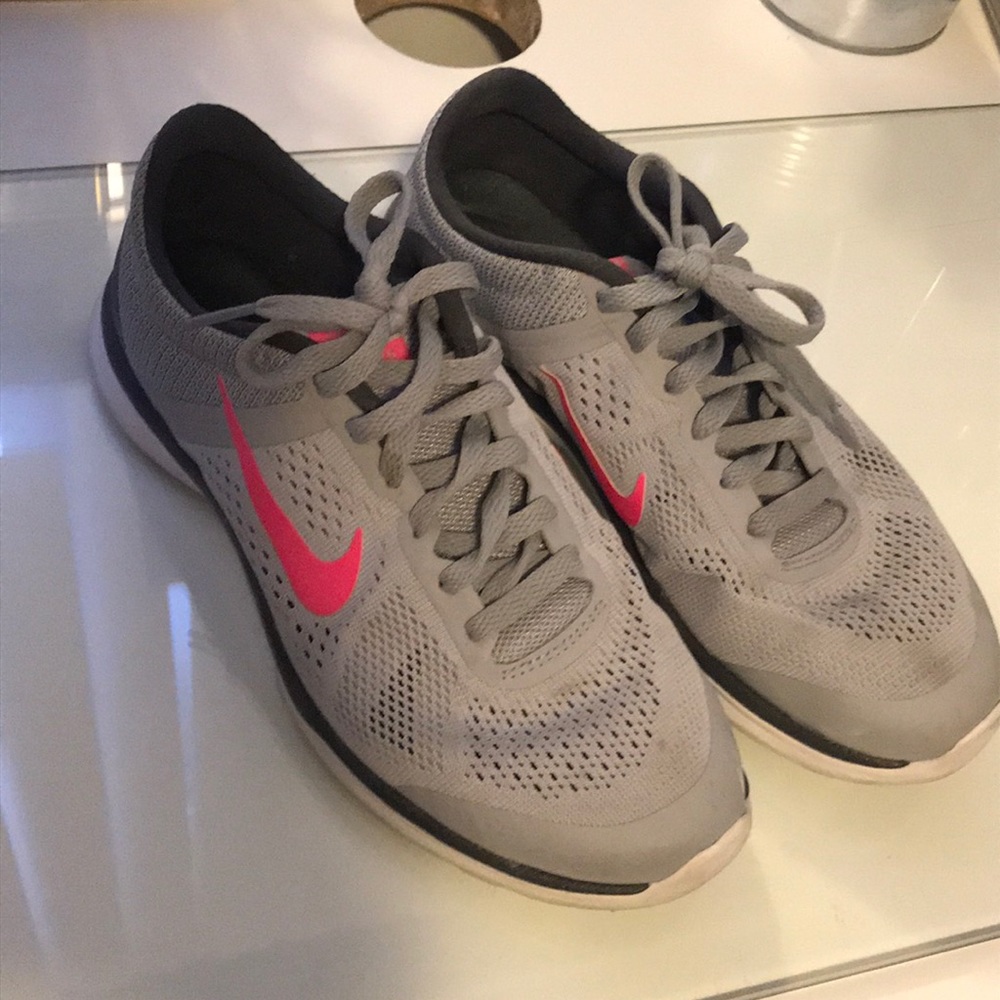 Nike Season 5 Training Shoes - Gray/Pink US 6.5